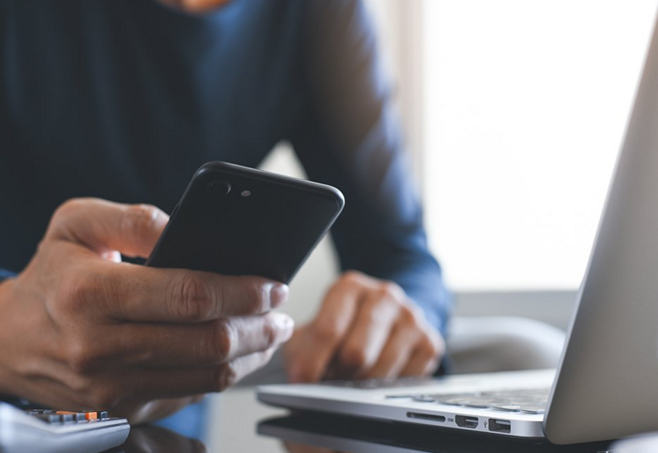 Smartphone & desktop